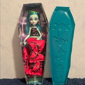 Mattel Monster High Doll 2025 ghoulia yelps